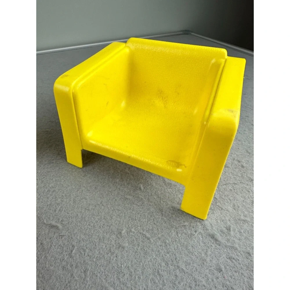 Vintage Mattel Barbie Bath Bed Chairs Couch Plastic Furniture Toy‎ LOT of 8